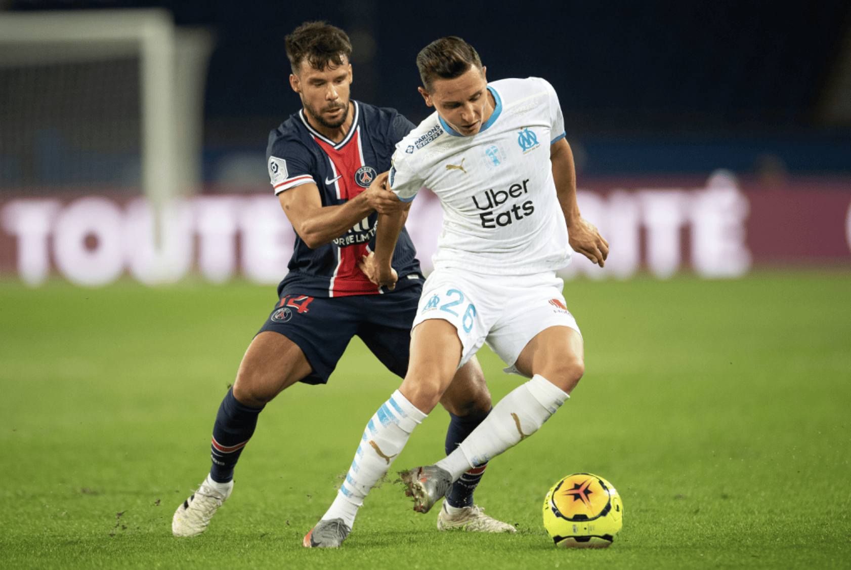 包含今夜法甲焦点战，多特蒙德豪取连胜，震撼外界，赛季目标并未改变的词条